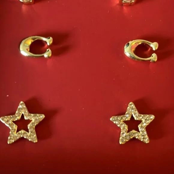 Coach: 2022 Earring (CF985) Set- Gold Tone - Picture 12 of 12